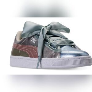 Puma Women's Basket Heart Bauble Casual Sneakers